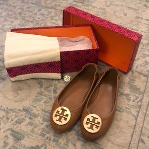 Tory Burch Minnie Travel Ballet Flat- leather